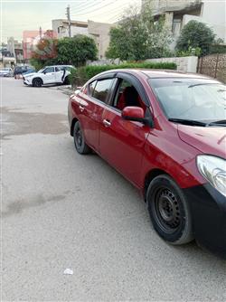 نيسان فيرسا